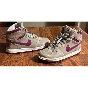 Nike Big Nike High Sneakers Womens 9